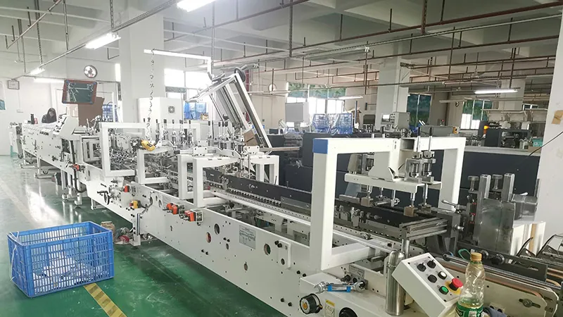 box gluing production line at the Chaohualong packaging factory
